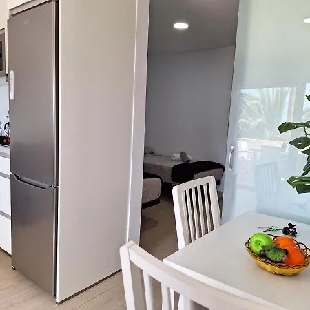 아파트 White And Quiet! Modern In San Agustin *