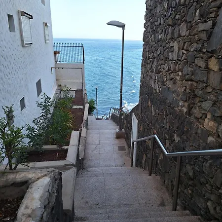 White And Quiet! Modern In San Agustin 아파트 *
